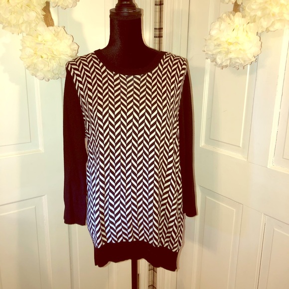 Dana Buchman Sweaters - Dana Buchman 🛍 NEW WITH TAGS Black & White Top